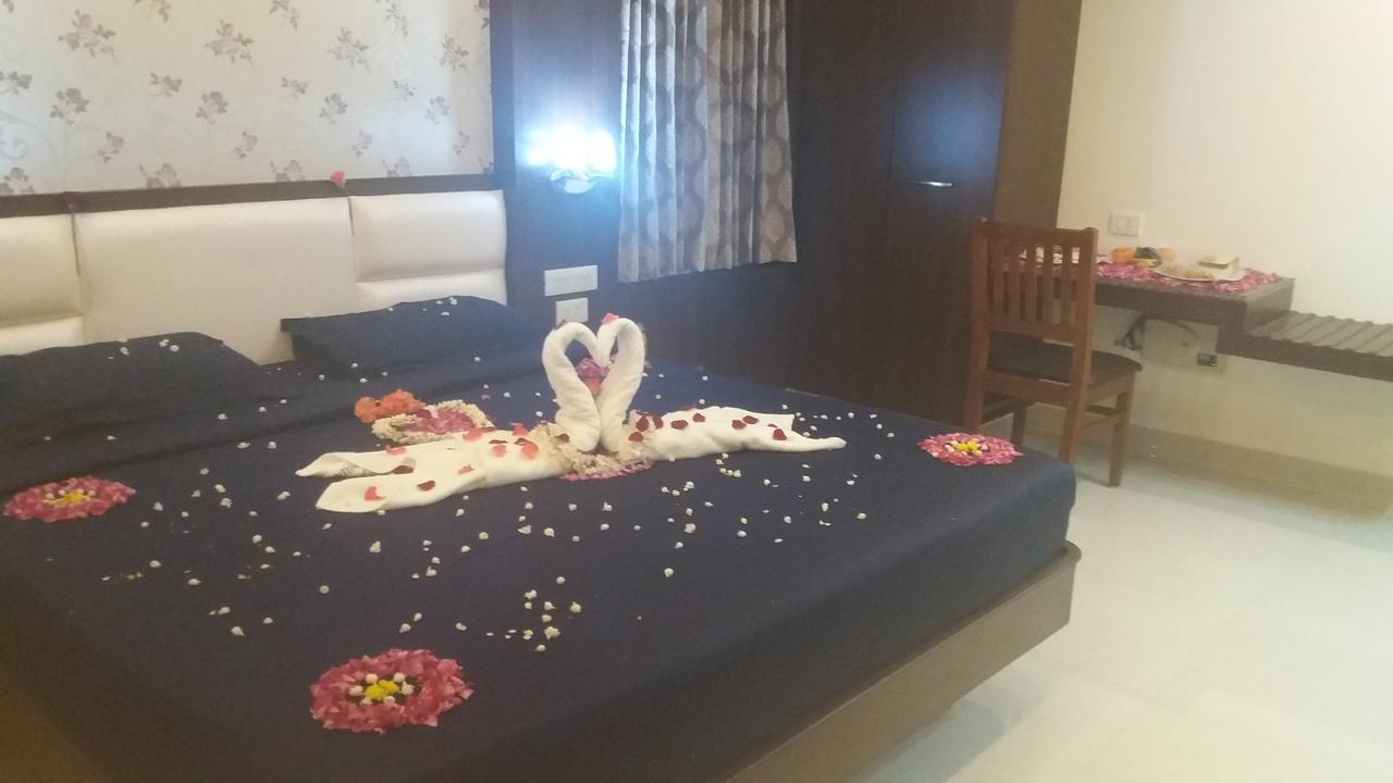 Kr Residency Hotel Kānādukāttān Szoba fotó